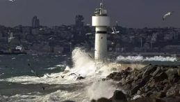 Şiddetli Lodos Sebebiyle Deniz Seferleri İptal Edildi