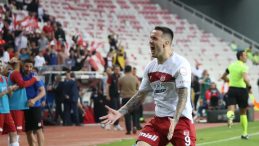 Sivasspor'da Rey Manaj S&uuml;rprizi!