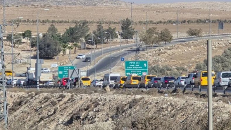 Siyonist İsrail Ordusu, Doğu Kud&uuml;s'teki Hizma Beldesini 3 G&uuml;nd&uuml;r Kuşatıyor