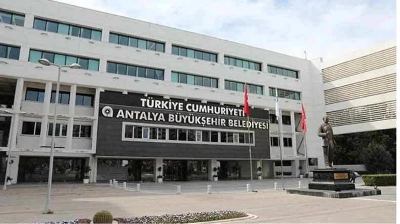 SON DAKİKA | Antalya B&uuml;y&uuml;kşehir Belediyesi'ne operasyon: 15 g&ouml;zaltı