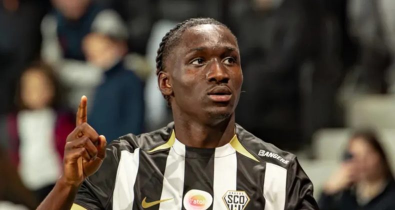 Son dakika: Fenerbah&ccedil;e&rsquo;nin transferi Sidiki Cherif, İstanbul&rsquo;a ulaştı!