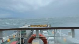 SON DAKİKA | Fırtınaya Yakalanan Arabalı Feribot: Gemide &Ccedil;ok Sayıda Yolcu ve Ara&ccedil; Var!