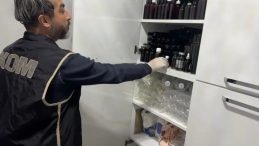 SON DAKİKA: Fizyoterapist Tuğba evi hastaneye &ccedil;evirmiş! Gelenlere iğne ile kilo verme ve akupunktur işlemleri yapıyormuş