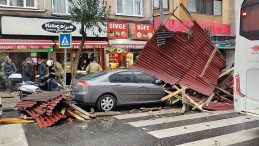 SON DAKİKA HAVA DURUMU UYARISI! İstanbul&rsquo;u Fırtına Vurdu!