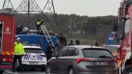 SON DAKİKA | Kağıthane'de Cezaevi Aracının Devrilmesi: 10 Yaralı!