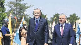 SON DAKİKA! &Ouml;zbekistan Cumhurbaşkanı Ankara'da! Başkan Erdoğan karşıladı! Stratejik adımlar atılacak