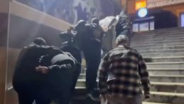 Son Dakika! Şişli'de Y&ouml;netmen Seren Y&uuml;ce'ye Kargo Tuzaklı Saldırı: Olayın Faili Yakalandı