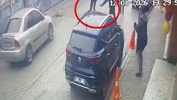 SON DAKİKA&hellip; Adana'da &Ouml;ğretmen Aziz G&uuml;len'e Saldırdı: Ş&uuml;pheli Veliden Şaşırtan A&ccedil;ıklama!