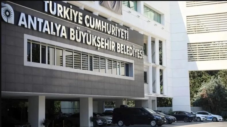 SON DAKİKA… Antalya Büyükşehir Belediyesi'ne Bağlı ASAT ve ALDAŞ'a Yolsuzluk Operasyonu: 400 Milyon TL'lik Kamu Zararı Belirlendi!