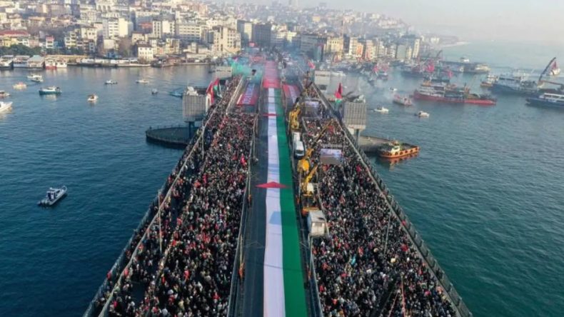 SON DAKİKA&hellip; İstanbul'dan Gazze'ye Destek! Filistin Meselesi Bizim İ&ccedil;in Kırmızı &Ccedil;izgi! Gazze &Ouml;zg&uuml;r Olana Kadar M&uuml;cadelemiz Devam Edecek!