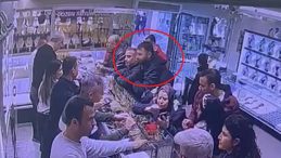 SON DAKİKA&hellip; Mersin&rsquo;de kuyumcudan 100 gram altın &ccedil;almıştı! Sorguda her şeyi anlattı: Dikkat &ccedil;eken sanal kumar detayı!
