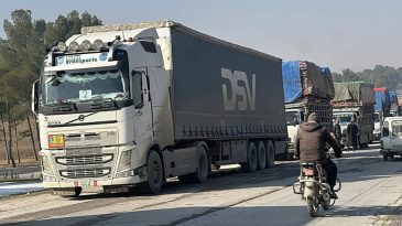 Suriye Ordusu İki İnsani Koridor A&ccedil;tı: Aynularab'a Yardım Malzemesi G&ouml;nderildi
