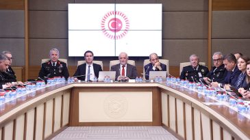 TBMM'de Su&ccedil;a S&uuml;r&uuml;klenen &Ccedil;ocuklara İlişkin Araştırma Komisyonu Toplandı