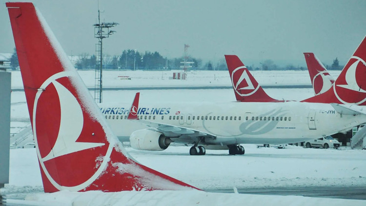 THY ve AJet, Olumsuz Hava Koşulları Nedeniyle Sefer İptalleri Ger&ccedil;ekleştirdi