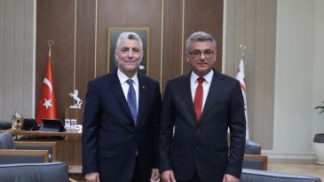 Ticaret Bakanı Bolat, KKTC'de Cumhurbaşkanı Erh&uuml;rman ile g&ouml;r&uuml;şt&uuml;