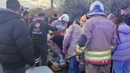 TIR ile &Ccedil;arpışan Minib&uuml;s Devrildi: 14 Yaralı