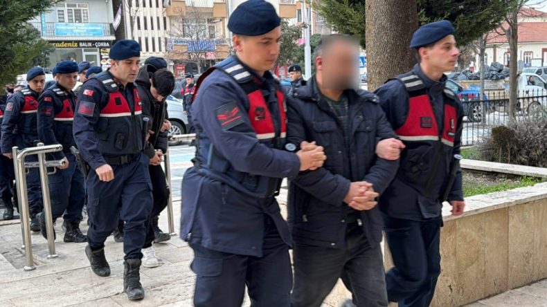 Tokat'ta 100 Milyonluk Yasa Dışı Bahis ve Dolandırıcılık Operasyonu: 16 G&ouml;zaltı