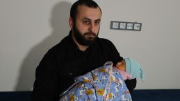 Topuk Kanı Tartışması! Doğum Sonrası Aileden Dikkat &Ccedil;eken İddia