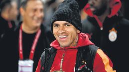 Torreira&rsquo;nın Menajeri Transfer G&uuml;ndemini Karıştırdı!