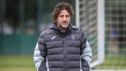 Trabzonspor Teknik Direkt&ouml;r&uuml; Fatih Tekke: "İki Ma&ccedil; Bizim İ&ccedil;in &Ccedil;ok &Ouml;nemli"