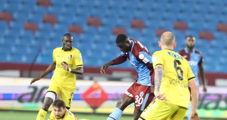 Trabzonspor ve İstanbulspor'un 30. Karşılaşması