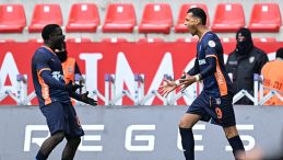 Trendyol S&uuml;per Lig: RAMS Başakşehir, Kayserispor deplasmanında 3 golle g&uuml;ld&uuml;!