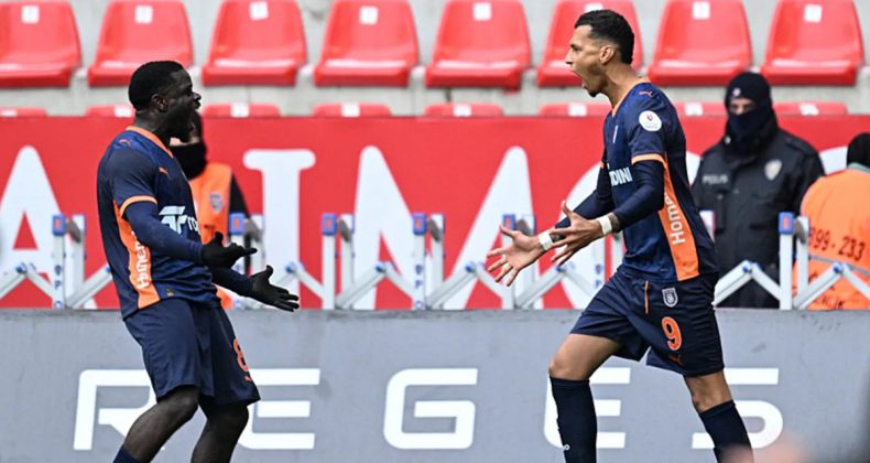 Trendyol Süper Lig: RAMS Başakşehir, Kayserispor deplasmanında 3 golle güldü!