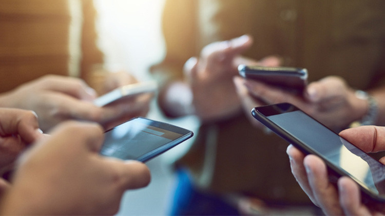 T&uuml;rkiye&rsquo;nin Kaybı 158 Milyar Lira! Uzmanlar En &Ouml;nemli Tehlikeye Dikkat &Ccedil;ekti: &lsquo;T&uuml;m Veriler O Şirket Tarafından Depolanıyor&rsquo;