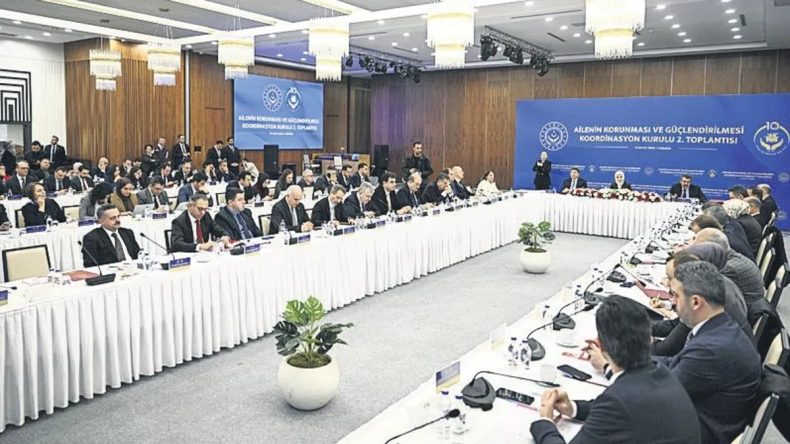 T&uuml;rkiye&rsquo;ye D&ouml;rt Koldan &lsquo;Aile Kalkanı&rsquo;