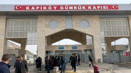 T&uuml;rkiye&rsquo;ye Gelen İranlılar: &Uuml;lkemizi ve Bayrağımızı Seviyoruz