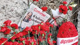 Uğur Mumcu&rsquo;suz 33 yıl unutmayacağız