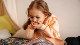 Uzman Uyarıyor: 3 G&uuml;n S&uuml;ren Ateş Durumunda Doktora Gitmek Şart!