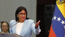 Venezuela&rsquo;da Tarihi D&ouml;n&uuml;ş&uuml;m: Delcy Rodriguez Ge&ccedil;ici Devlet Başkanlığına Atandı
