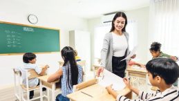 Yabancı &Ouml;ğretmenlerde T&uuml;rk&ccedil;e Yeterlilik Şartı Y&uuml;kseliyor