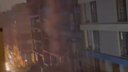 Yangında Erkek Cesedi Bulundu