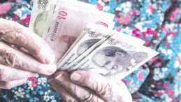 Yargıtay'dan Emekli Maaşına Hacze Engel