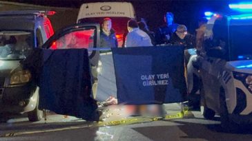 Yasak İlişki Sonrası Kanlı Olay: Sevgilisini Boğazından Bı&ccedil;akladı