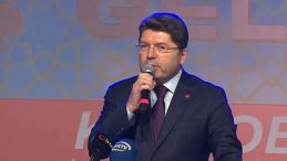 Yılmaz Tun&ccedil;: "Bug&uuml;n ter&ouml;rs&uuml;z T&uuml;rkiye'yi konuşuyorsak kat ettiğimiz mesafe sayesindedir"