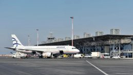 Yunanistan'daki Havalimanlarında U&ccedil;uşlar Durduruldu