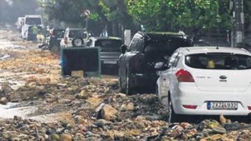 Yunanistan&rsquo;da Sel Felaketi: İki Kişi Hayatını Kaybetti