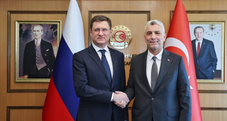 100 Milyar Dolarlık Hedef Yolda! Bakan Bolat, Rusya Başbakan Yardımcısı Novak ile &Ouml;nemli G&ouml;r&uuml;şme