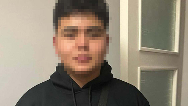 14 Yaşındaki Gen&ccedil; Arkadaşını Bı&ccedil;akladı