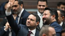 15 Temmuz Gecesi &Ccedil;erkezk&ouml;y&rsquo;de G&ouml;revdeydi! Bakan G&uuml;rlek Hatırlatmada Bulundu