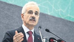 15 Yaş Altı i&ccedil;in Sosyal Medya Kısıtlaması Geliyor