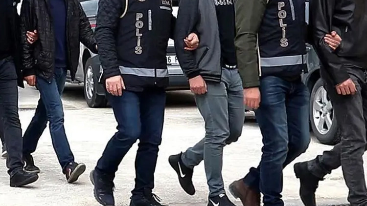 21 Dolandırıcı G&ouml;zaltına Alındı