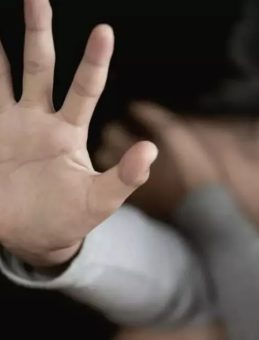 24 &Ouml;ğrenciyi Taciz Ettiği İddia Edilen &Ouml;ğretmen Tutuklandı!