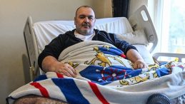 300 Kilogram Ağırlığında Olan Fil Hastası Kişi, &Ouml;zel Ekip Tarafından Hastaneye Nakledildi