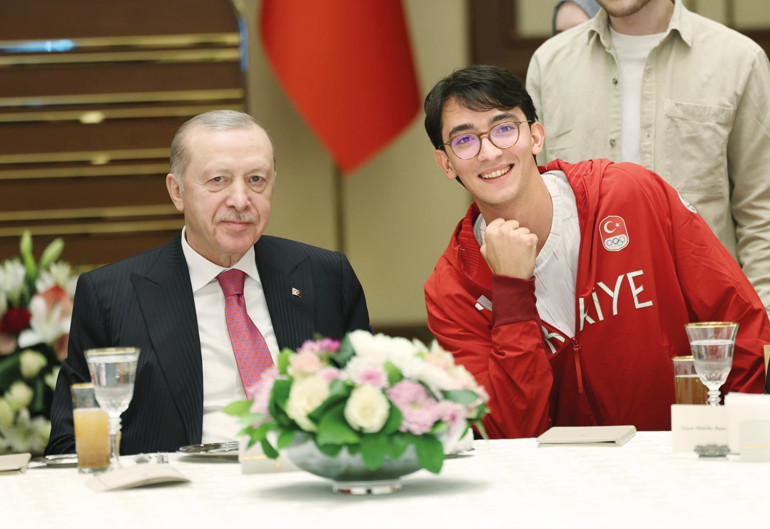 Gençlik İftar Programı