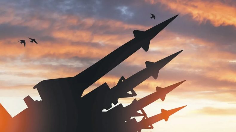 ABD Hedefteki Üslerini Boşaltıyor