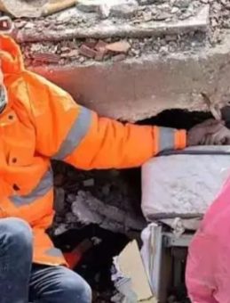 Acı Fotoğrafın Babasıyla Duygulandıran Buluşma